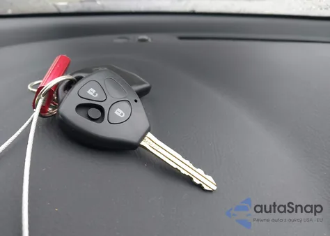 2010 Toyota Rav4 z USA, uszkodzony, nr VIN 2T3BF4DV4AW074068